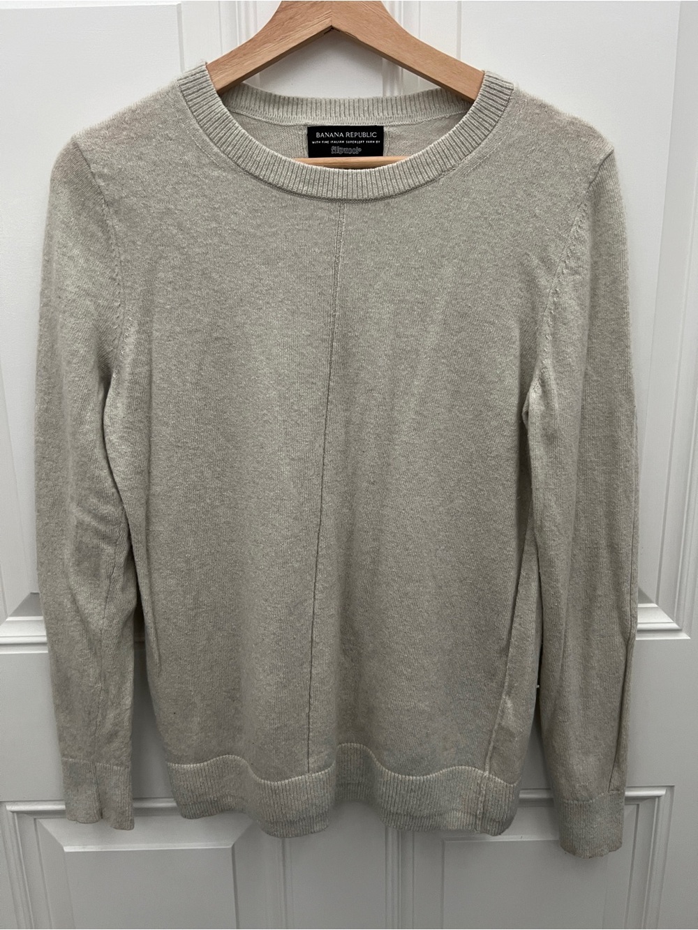 Banana Republic Neutral Beige Crewneck Sweater with Italian Yarn by Filpucci